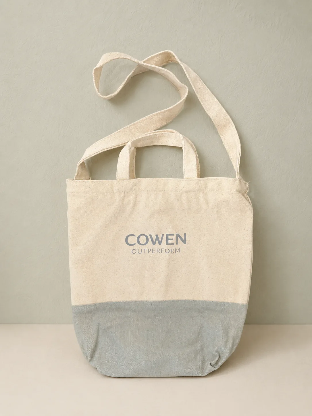 Tote bag levert av Kabal